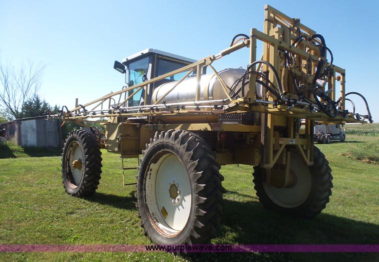 image for item K4708 Ag-Chem RoGator 844 self-propelled sprayer