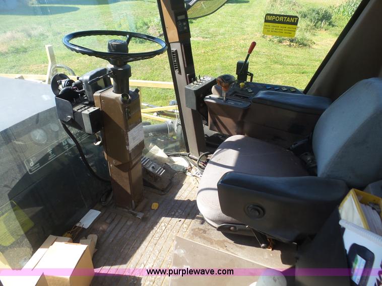 image for item K4708 Ag-Chem RoGator 844 self-propelled sprayer