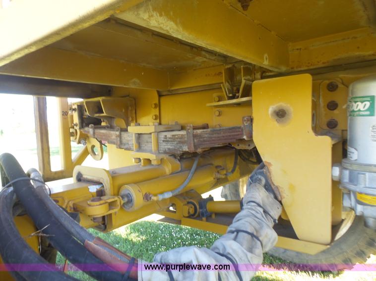 image for item K4708 Ag-Chem RoGator 844 self-propelled sprayer