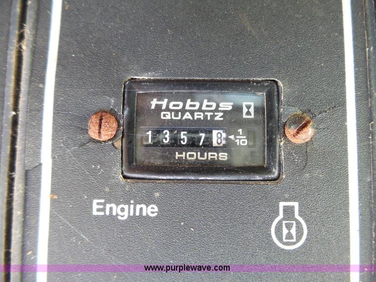 image for item K5299 Gleaner L2 combine