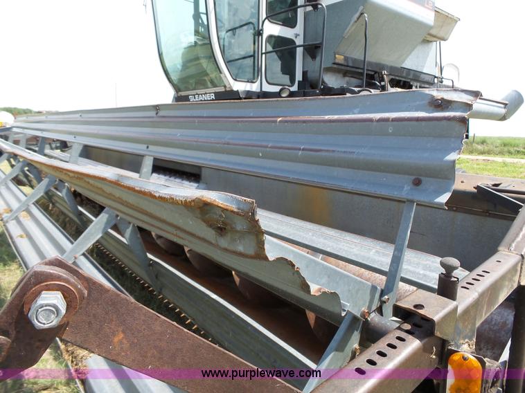 image for item K5299 Gleaner L2 combine