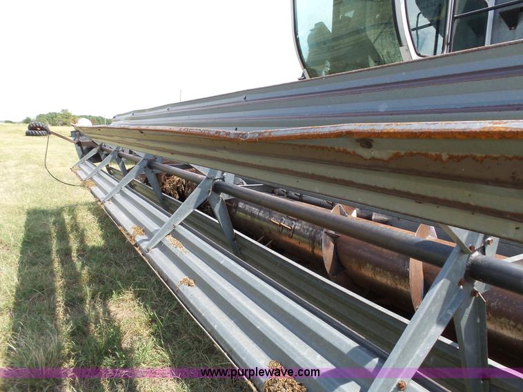 image for item K5299 Gleaner L2 combine