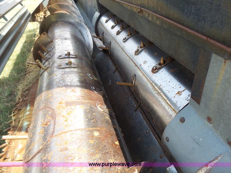 image for item K5299 Gleaner L2 combine