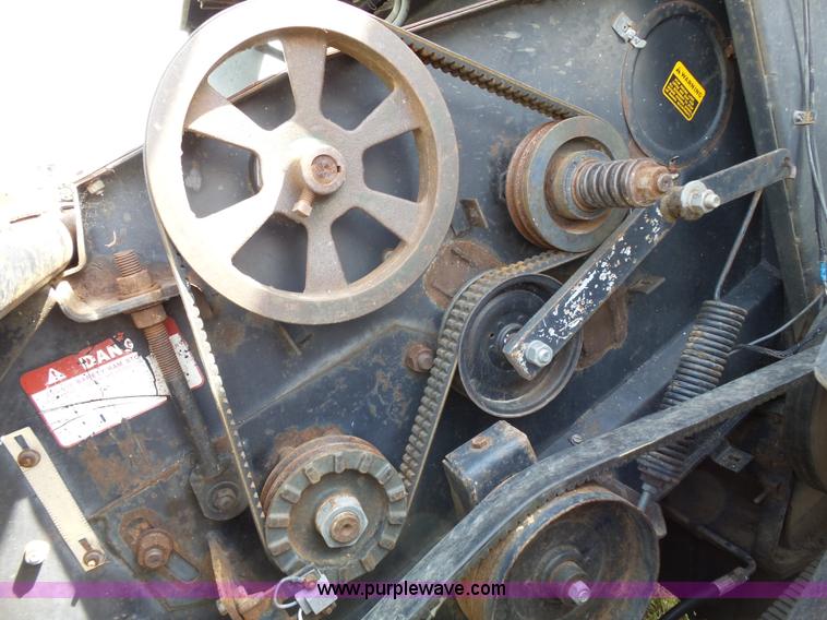 image for item K5299 Gleaner L2 combine