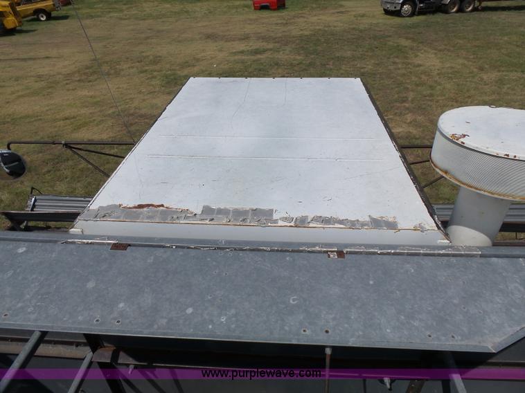 image for item K5299 Gleaner L2 combine