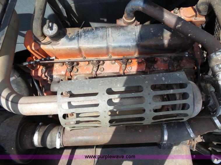 image for item K5299 Gleaner L2 combine