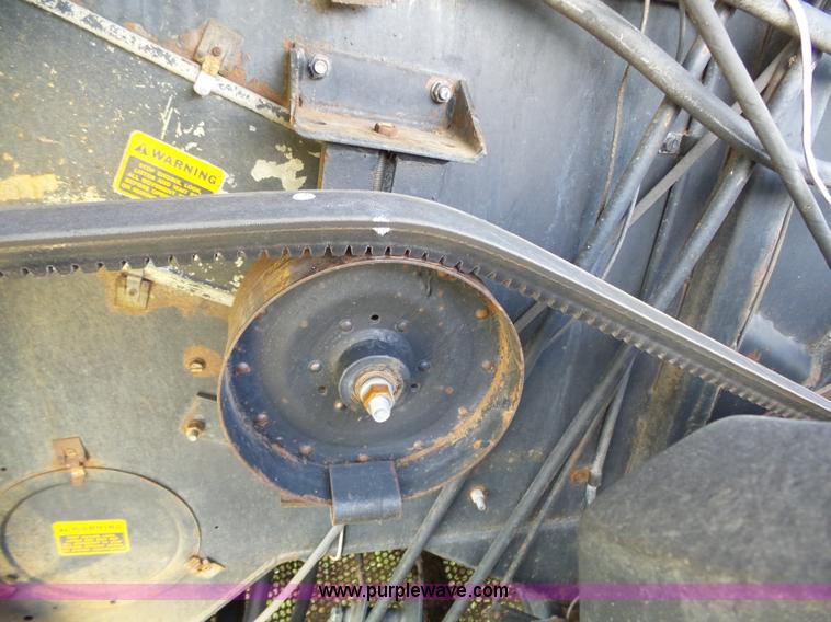 image for item K5299 Gleaner L2 combine