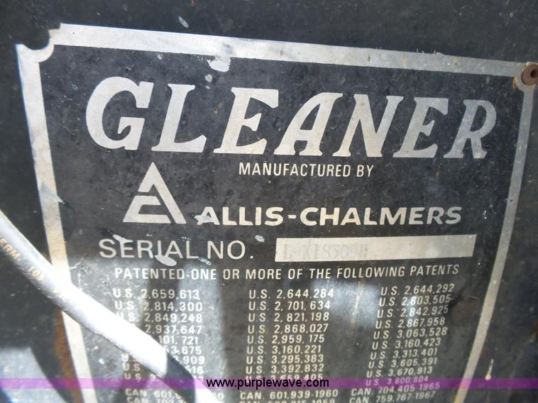 image for item K5299 Gleaner L2 combine