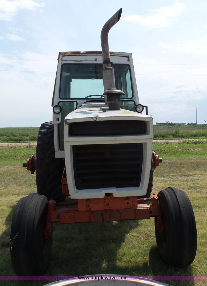 image for item K5301 1976 Case 1570 tractor