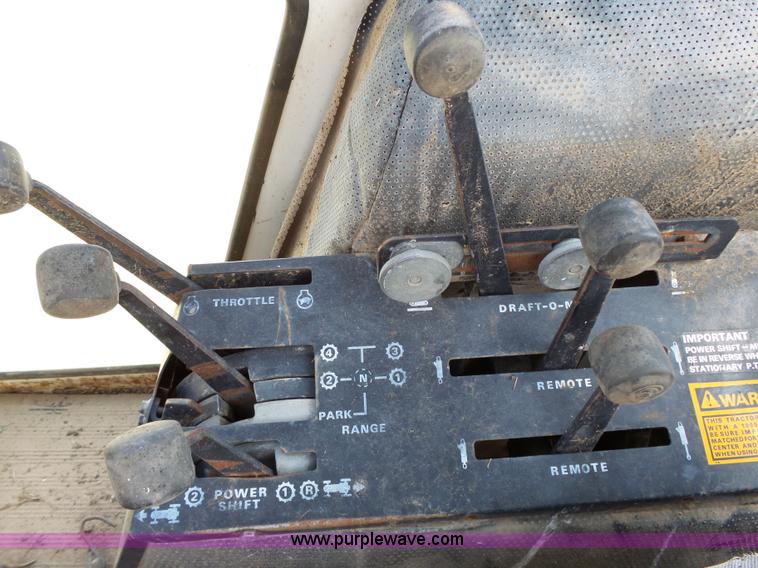 image for item K5301 1976 Case 1570 tractor