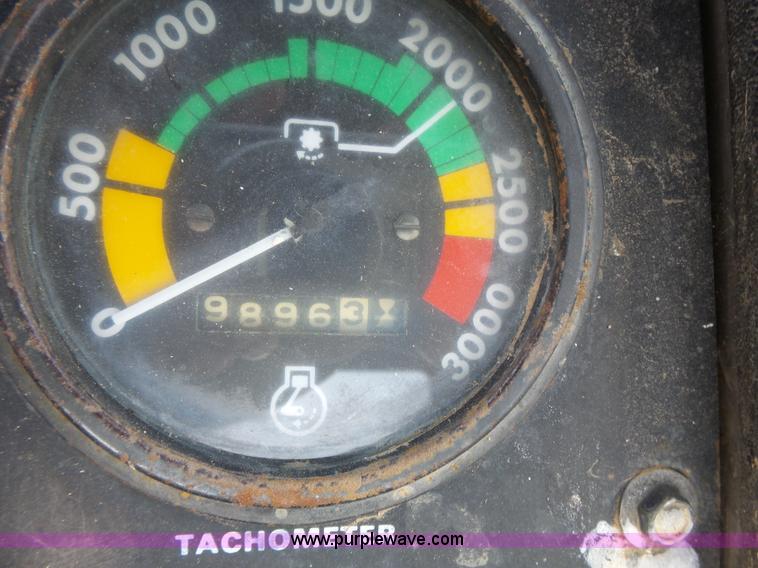 image for item K5301 1976 Case 1570 tractor