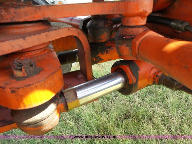 image for item K5301 1976 Case 1570 tractor