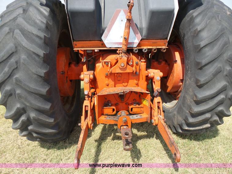 image for item K5301 1976 Case 1570 tractor