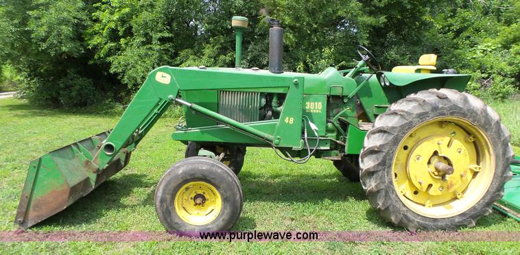 image for item K5309 1962 John Deere 3010 tractor