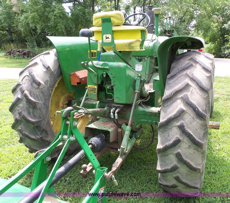image for item K5309 1962 John Deere 3010 tractor