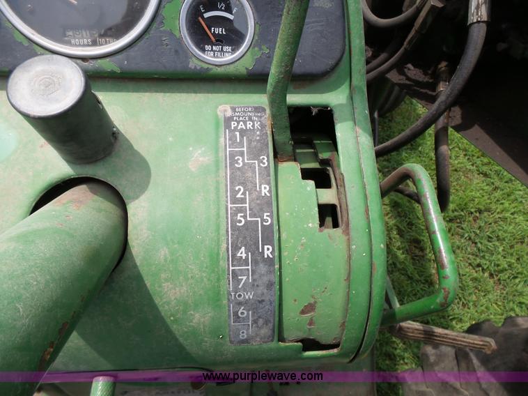 image for item K5309 1962 John Deere 3010 tractor