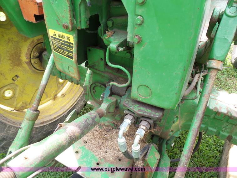image for item K5309 1962 John Deere 3010 tractor