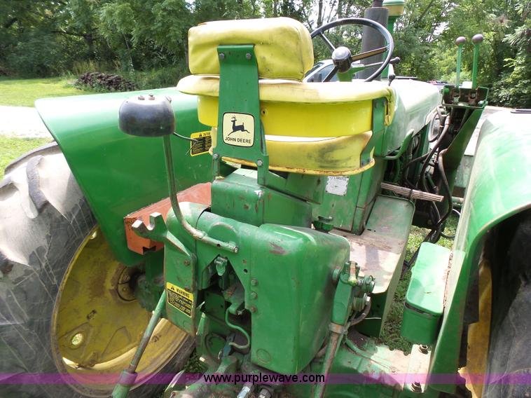 image for item K5309 1962 John Deere 3010 tractor