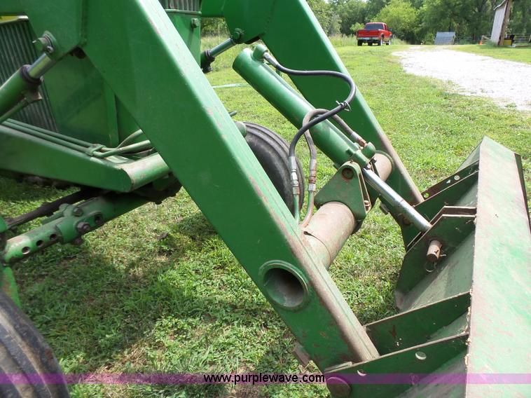 image for item K5309 1962 John Deere 3010 tractor