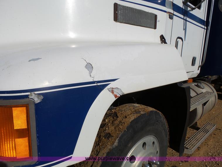 image for item K5317 1991 Mack CH613 silage/grain truck