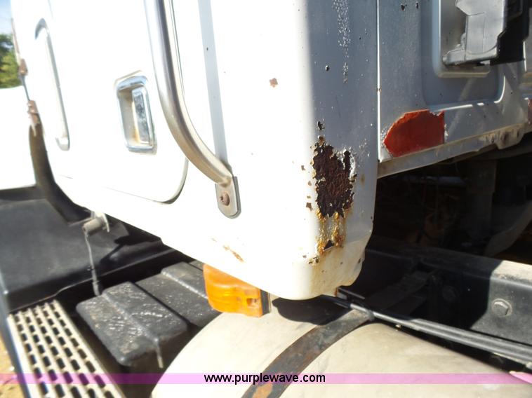 image for item K5317 1991 Mack CH613 silage/grain truck