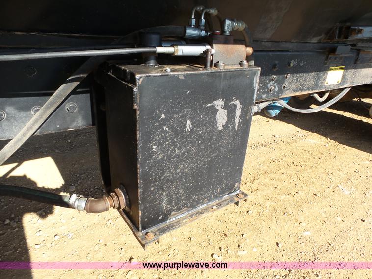 image for item K5317 1991 Mack CH613 silage/grain truck