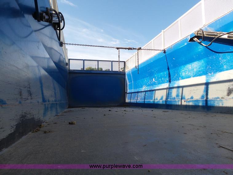 image for item K5317 1991 Mack CH613 silage/grain truck