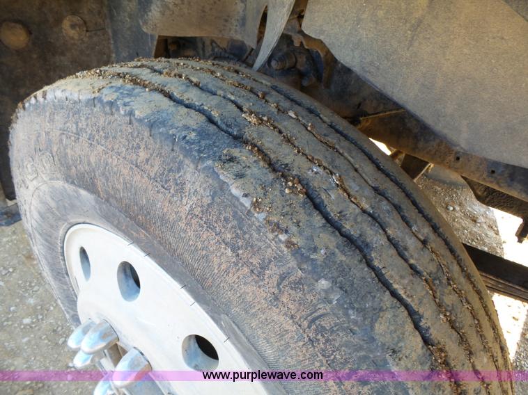 image for item K5317 1991 Mack CH613 silage/grain truck