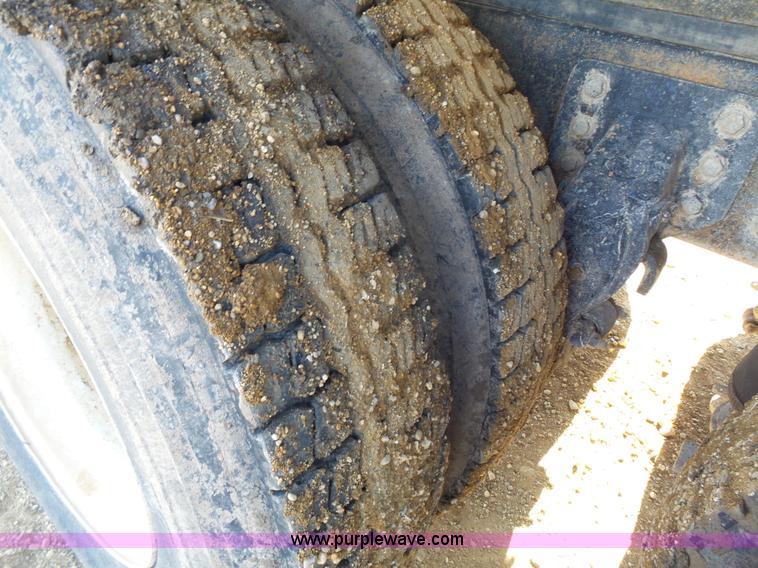 image for item K5317 1991 Mack CH613 silage/grain truck