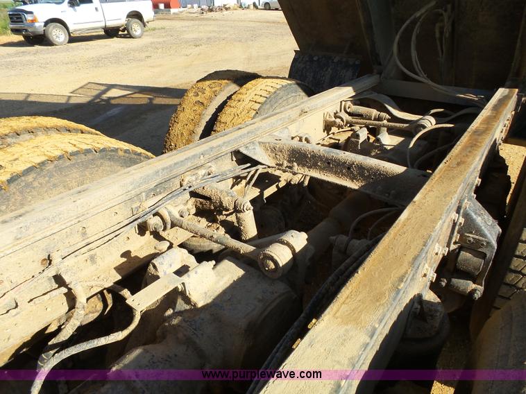 image for item K5317 1991 Mack CH613 silage/grain truck