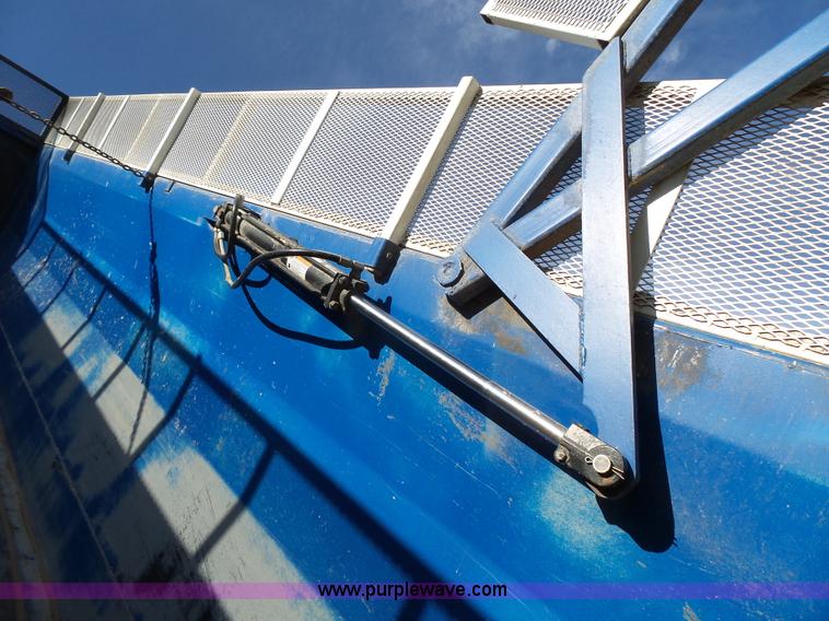 image for item K5317 1991 Mack CH613 silage/grain truck