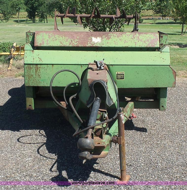 image for item K7065 John Deere 450 manure spreader