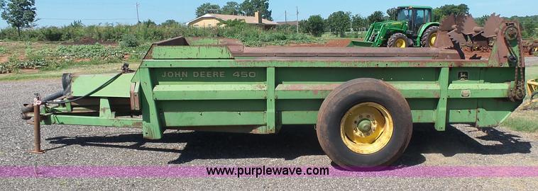 image for item K7065 John Deere 450 manure spreader