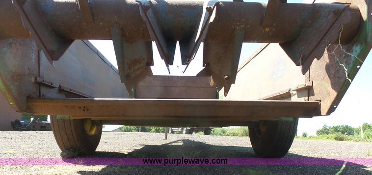 image for item K7065 John Deere 450 manure spreader