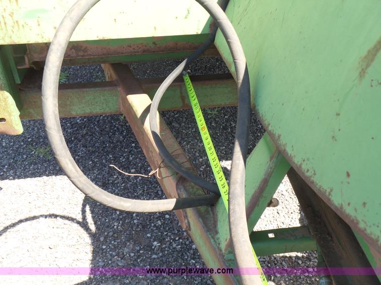 image for item K7065 John Deere 450 manure spreader