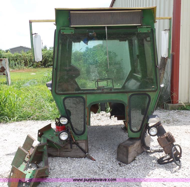 image for item K7074 John Deere 4020 tractor cab