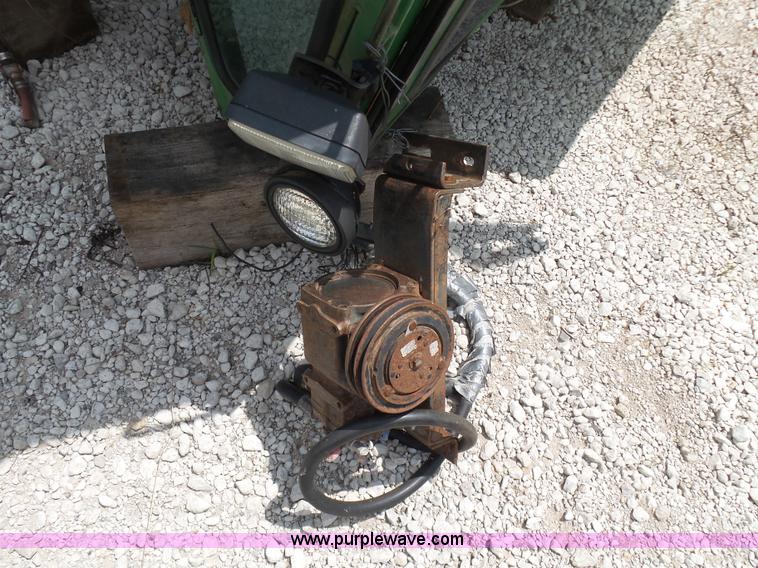 image for item K7074 John Deere 4020 tractor cab