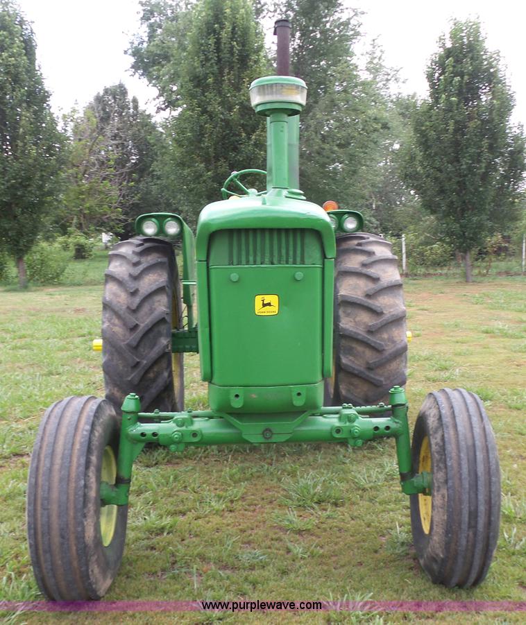 image for item K7080 John Deere 4020 tractor