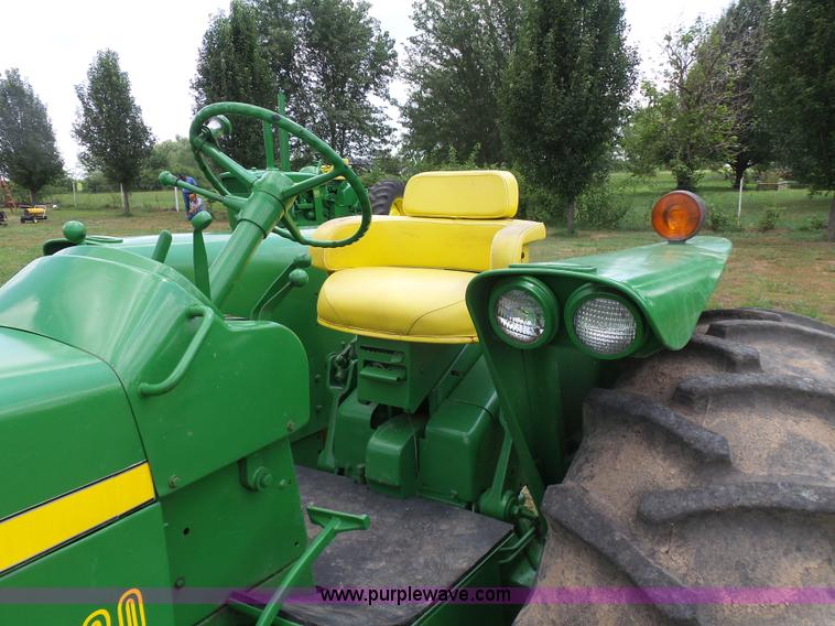 image for item K7080 John Deere 4020 tractor