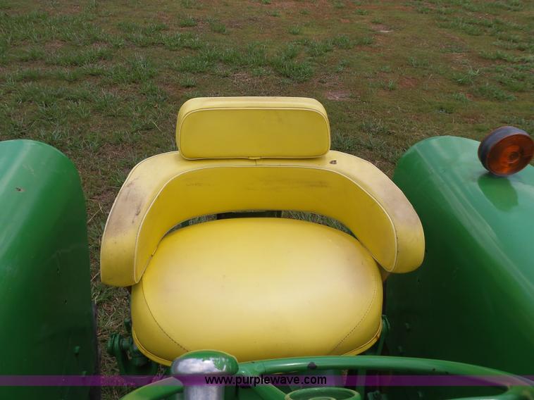 image for item K7080 John Deere 4020 tractor