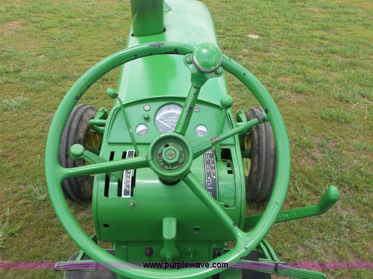 image for item K7080 John Deere 4020 tractor