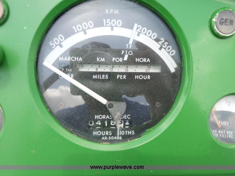 image for item K7080 John Deere 4020 tractor