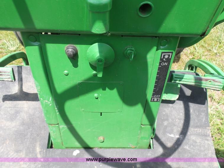 image for item K7080 John Deere 4020 tractor