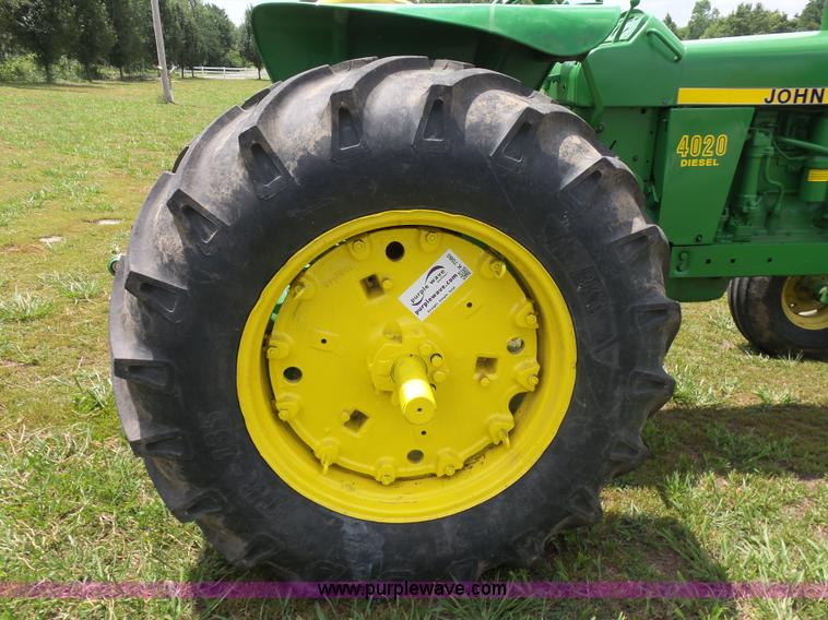 image for item K7080 John Deere 4020 tractor
