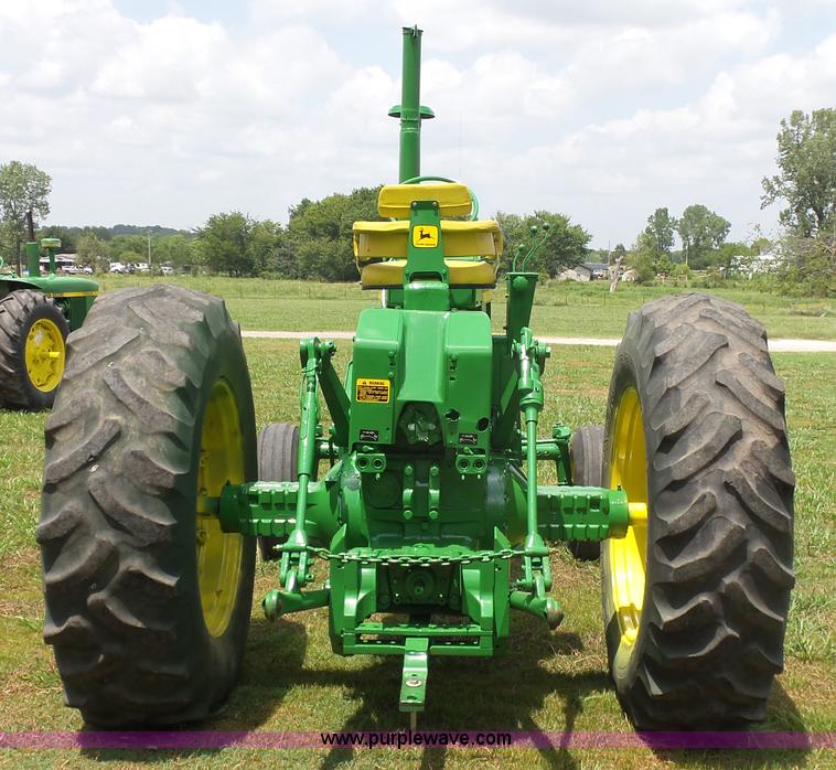 image for item K7081 John Deere 4520 tractor
