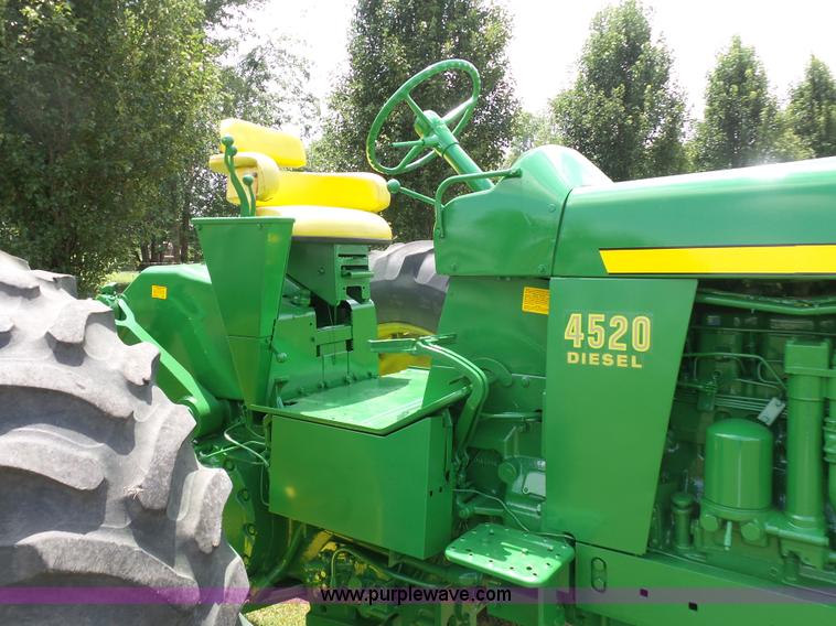 image for item K7081 John Deere 4520 tractor
