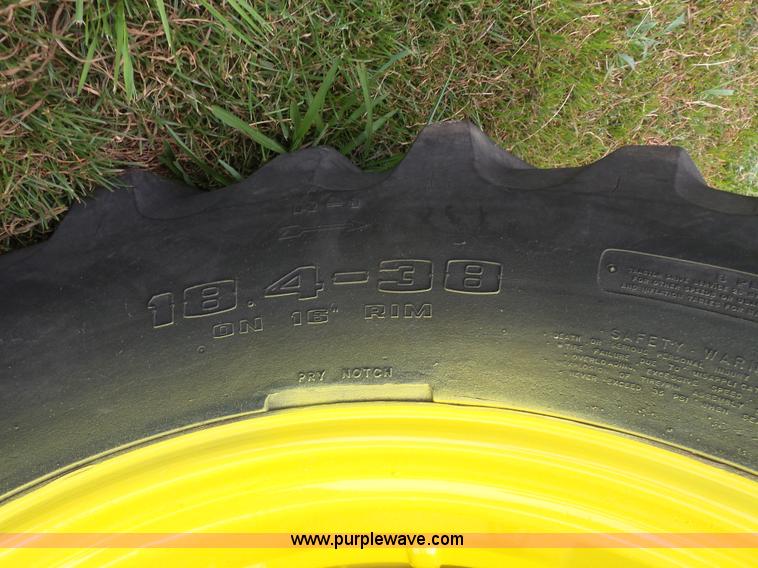 image for item K7081 John Deere 4520 tractor