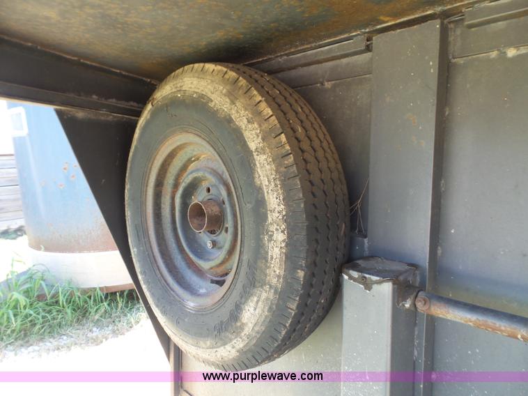 image for item L4935 1982 Bonanza livestock trailer