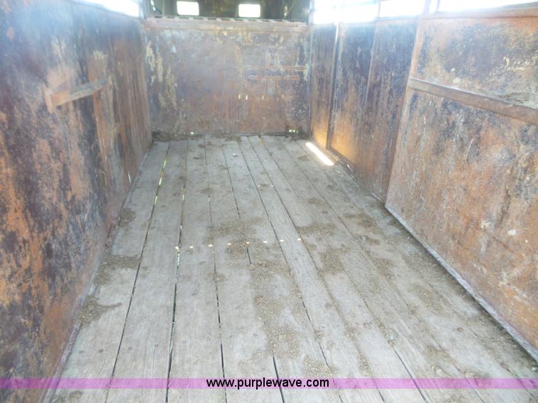 image for item L4935 1982 Bonanza livestock trailer