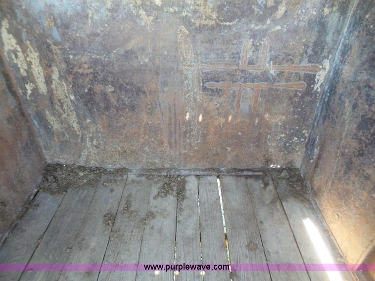 image for item L4935 1982 Bonanza livestock trailer